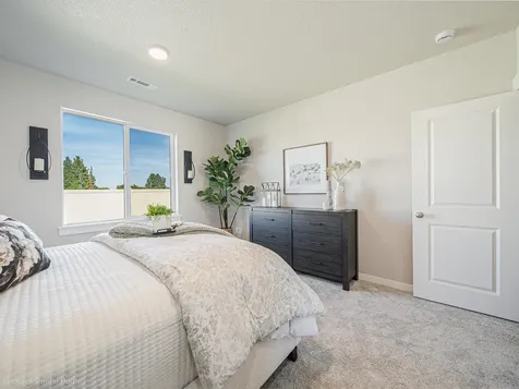 3687 Luchu Street Medford OR 97504