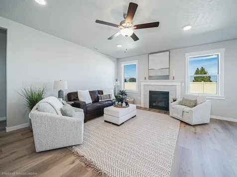 3687 Luchu Street Medford OR 97504