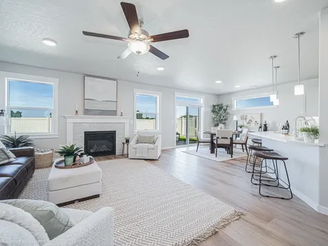 3687 Luchu Street Medford OR 97504