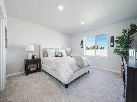 3687 Luchu Street Medford OR 97504