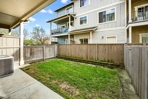 221 Cherry Bark Lane Medford OR 97501