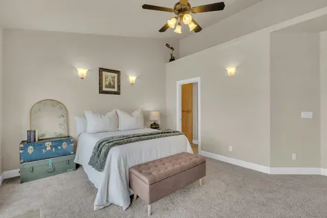 4013 SW Tommy Armour Lane Redmond OR 97756