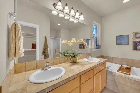 4013 SW Tommy Armour Lane Redmond OR 97756