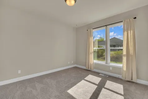 4013 SW Tommy Armour Lane Redmond OR 97756