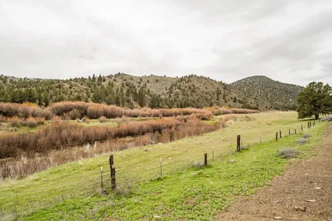 23259 SE Paulina Highway Prineville OR 97754
