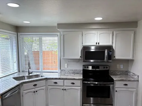 2307 Jeremy Street Central Point OR 97502