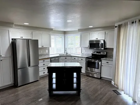 2307 Jeremy Street Central Point OR 97502