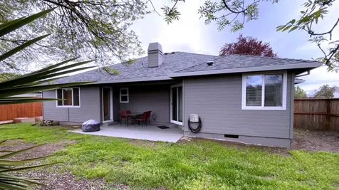 2307 Jeremy Street Central Point OR 97502