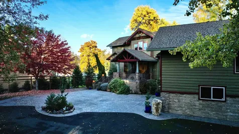 343 Rene Drive Shady Cove OR 97539