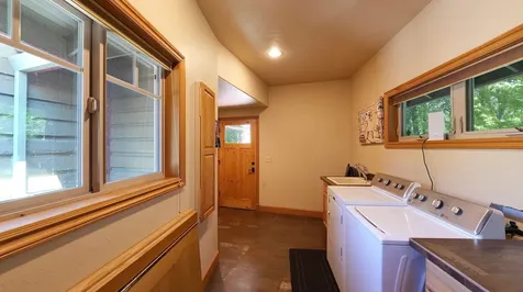 343 Rene Drive Shady Cove OR 97539