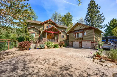 343 Rene Drive Shady Cove OR 97539