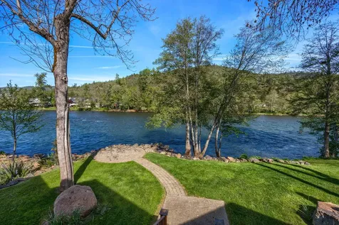 343 Rene Drive Shady Cove OR 97539