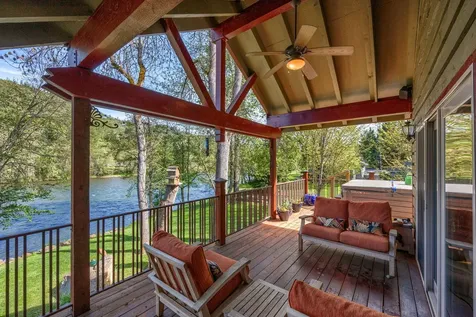 343 Rene Drive Shady Cove OR 97539