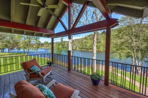 343 Rene Drive Shady Cove OR 97539