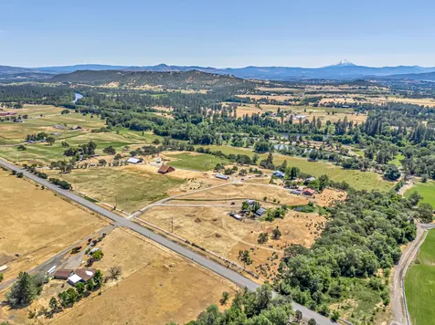 11322 Modoc Road White City OR 97503
