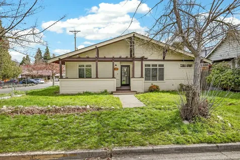 24 Dewey Street Ashland OR 97520