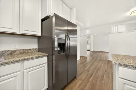 24 Dewey Street Ashland OR 97520