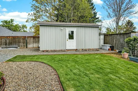 1562 Ridge Way Medford OR 97504