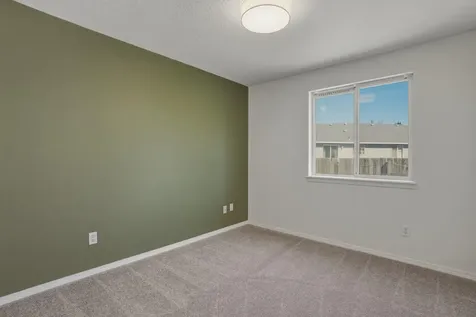 2004 SW 29th Street Redmond OR 97756