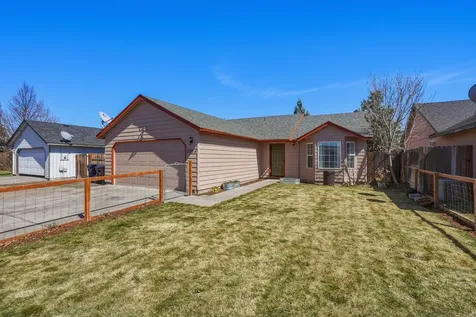 2004 SW 29th Street Redmond OR 97756