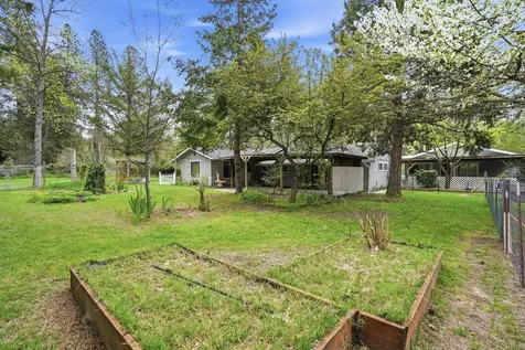 234 Penny Lane Grants Pass OR 97527
