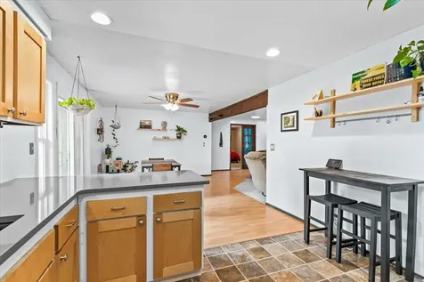 1883 S Peach Street Medford OR 97501