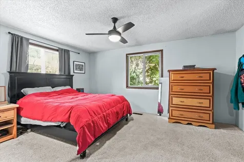 1883 S Peach Street Medford OR 97501
