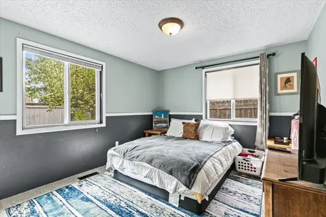1883 S Peach Street Medford OR 97501