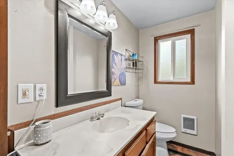 1883 S Peach Street Medford OR 97501
