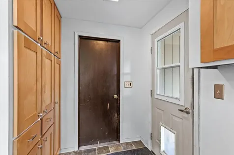 1883 S Peach Street Medford OR 97501