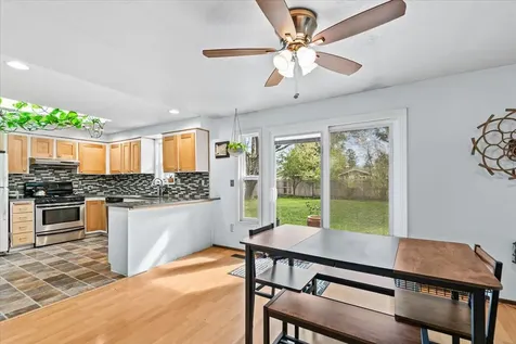 1883 S Peach Street Medford OR 97501