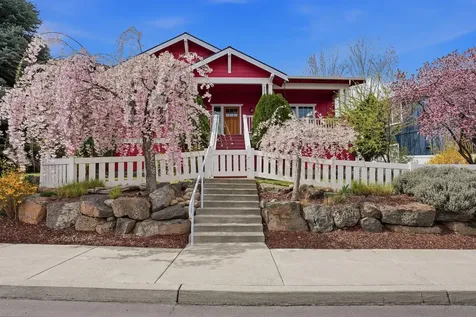 2225 SW 36th Court Redmond OR 97756
