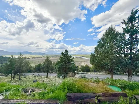13351 Crystal Springs Road Klamath Falls OR 97603