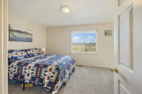 13351 Crystal Springs Road Klamath Falls OR 97603