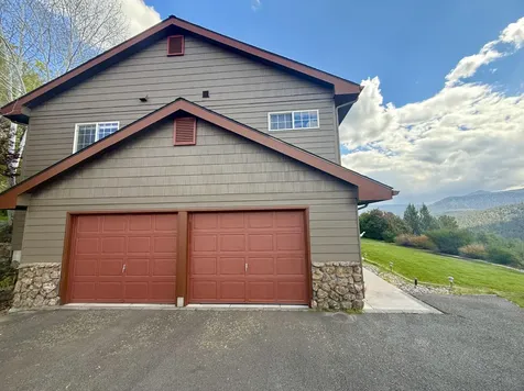 13351 Crystal Springs Road Klamath Falls OR 97603