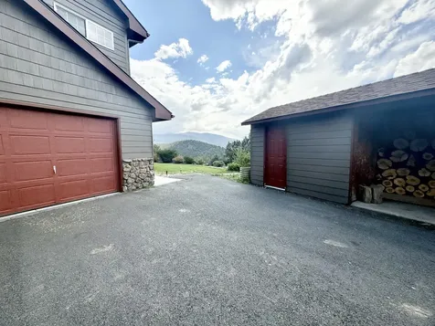 13351 Crystal Springs Road Klamath Falls OR 97603