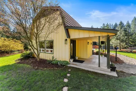 1630 Powell Creek Road Williams OR 97544