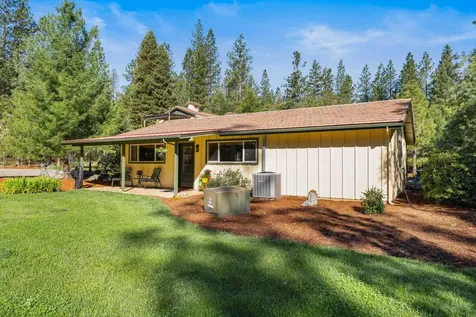 1630 Powell Creek Road Williams OR 97544