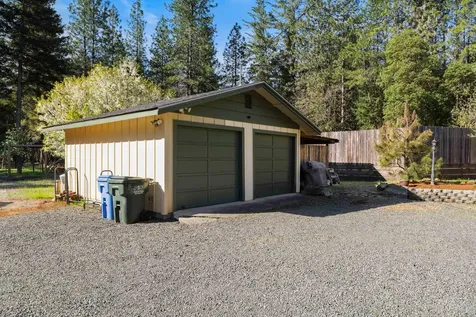 1630 Powell Creek Road Williams OR 97544