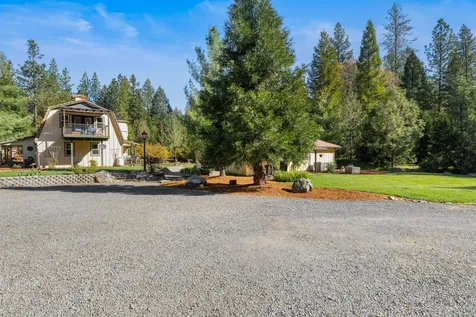 1630 Powell Creek Road Williams OR 97544