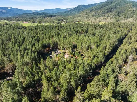 1630 Powell Creek Road Williams OR 97544