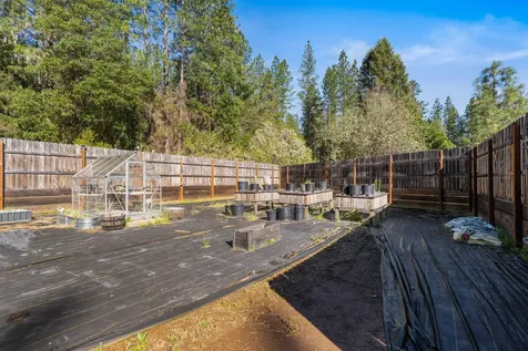 1630 Powell Creek Road Williams OR 97544