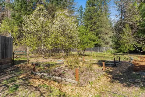 1630 Powell Creek Road Williams OR 97544