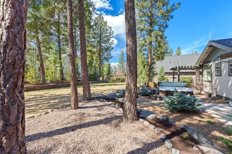 3187 NW Shevlin Meadow Drive Bend OR 97703