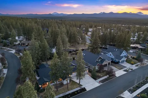3187 NW Shevlin Meadow Drive Bend OR 97703