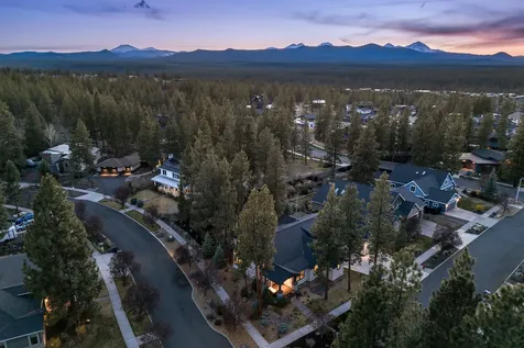 3187 NW Shevlin Meadow Drive Bend OR 97703