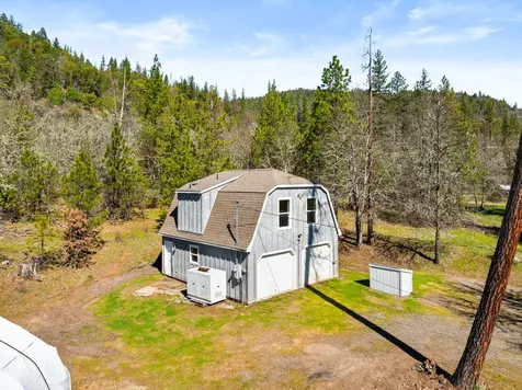 164 Busch Road Trail OR 97541