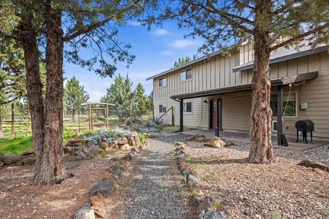 10001 SW Geneva View Road Terrebonne OR 97760