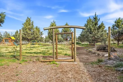10001 SW Geneva View Road Terrebonne OR 97760