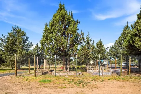 10001 SW Geneva View Road Terrebonne OR 97760